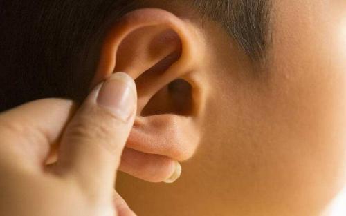 a片网站
每年收治中耳炎患者约1万人！关于儿童听力，这些你都该知道~