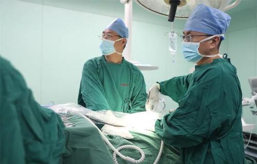 瞧！又一例罕见病在a片网站
治愈了！