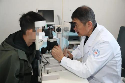 名医助阵a片网站
丨北京儿童医院眼科专家赵军阳教授：守护孩子眼中的光明