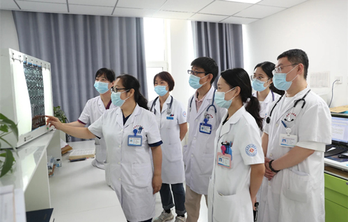 王旭主任做客吉林新闻综合广播，让小儿脑炎不再神秘！