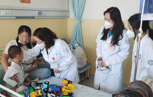 高质量发展 | 以初心护童心，以综合筑安康